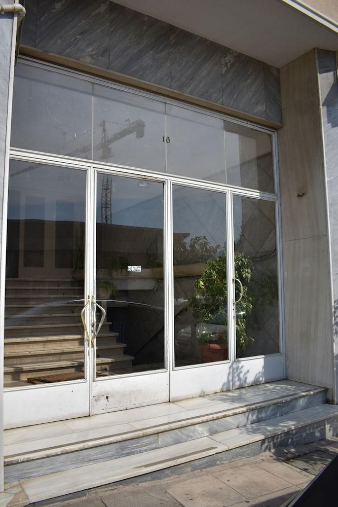 Athenian Modern Apartment Mavili Square المظهر الخارجي الصورة